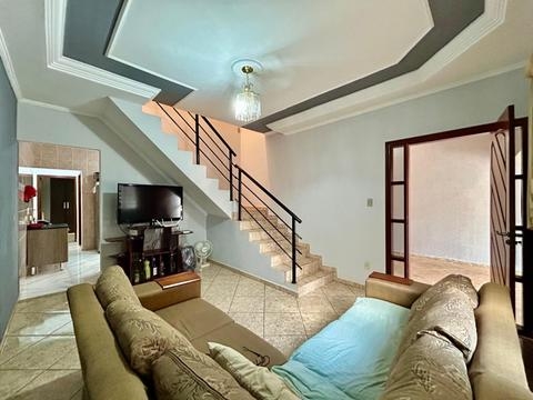 Casa à venda em Limeira, Jardim Guimarães, com 3 quartos, com 203 m²